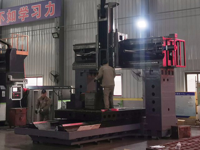 數(shù)控龍門(mén)銑床橫梁水平超差影響及解決方式